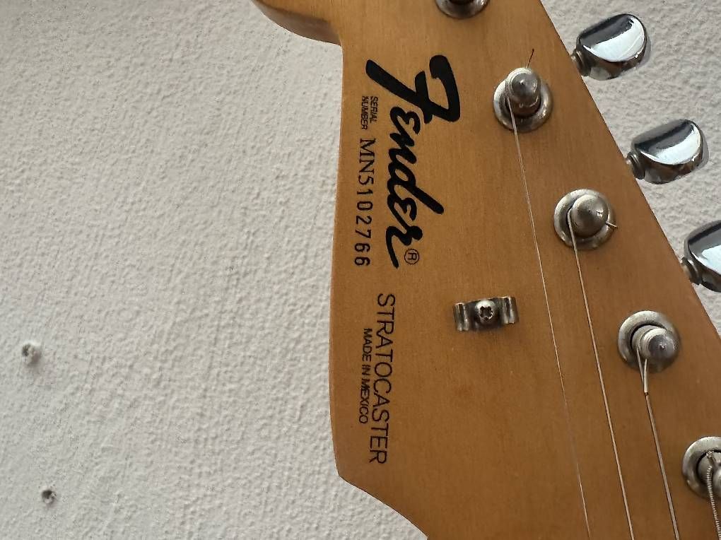 Strumenti musicali: Fender Stratocaster lefthand – Usato da gurzelen venduto da ster402 2