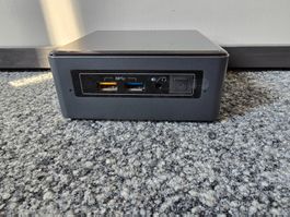 Intel NUC6CAYH / 120 GB SSD / 8 GB RAM / 2.30 GHz