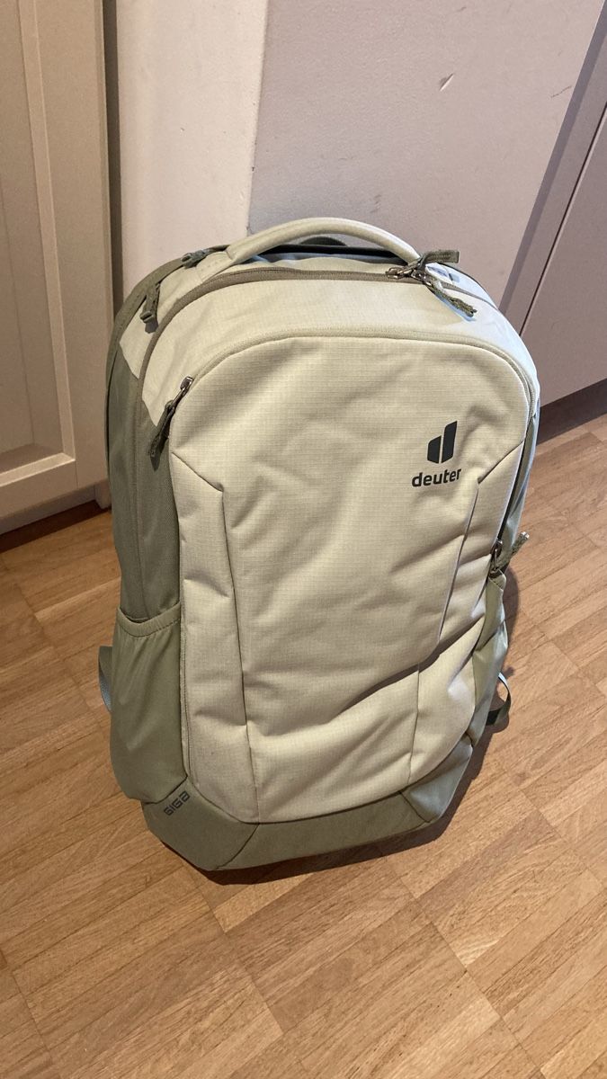 Deuter Rucksäcke: Deuter Giga Mineral/Grove – Neu (gemäss Beschreibung) aus Meyrin von Rebstar