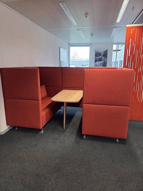 Sofas: Besprechungssofa  – Gebraucht aus Ringgenberg BE von Gro14