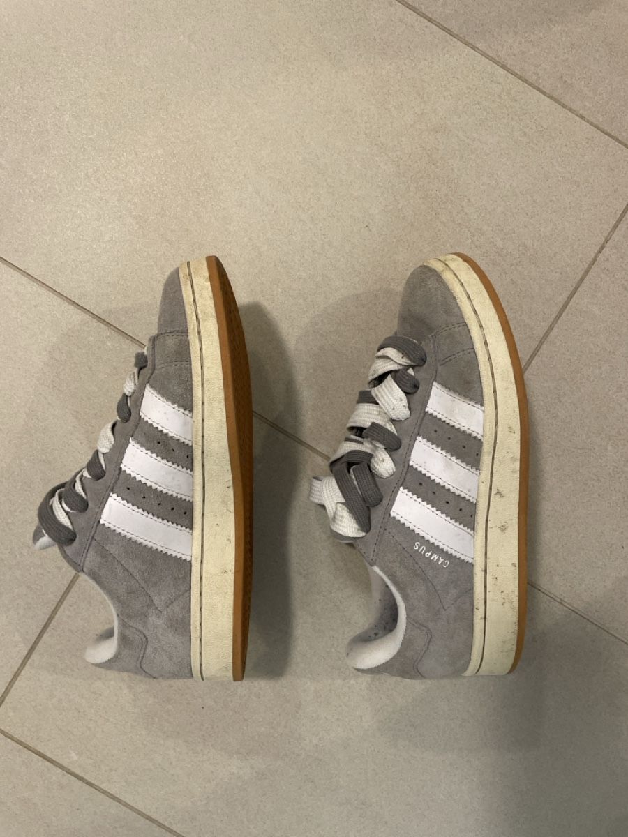 Adidas Scarpe da uomo: Chaussures Adidas campus taille 40 – Usato da Plan-les-Ouates venduto da lib_vw7b 1
