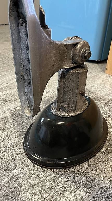 Lampen: Industrieleuchte – Gebraucht aus Guntershausen von Coast 2