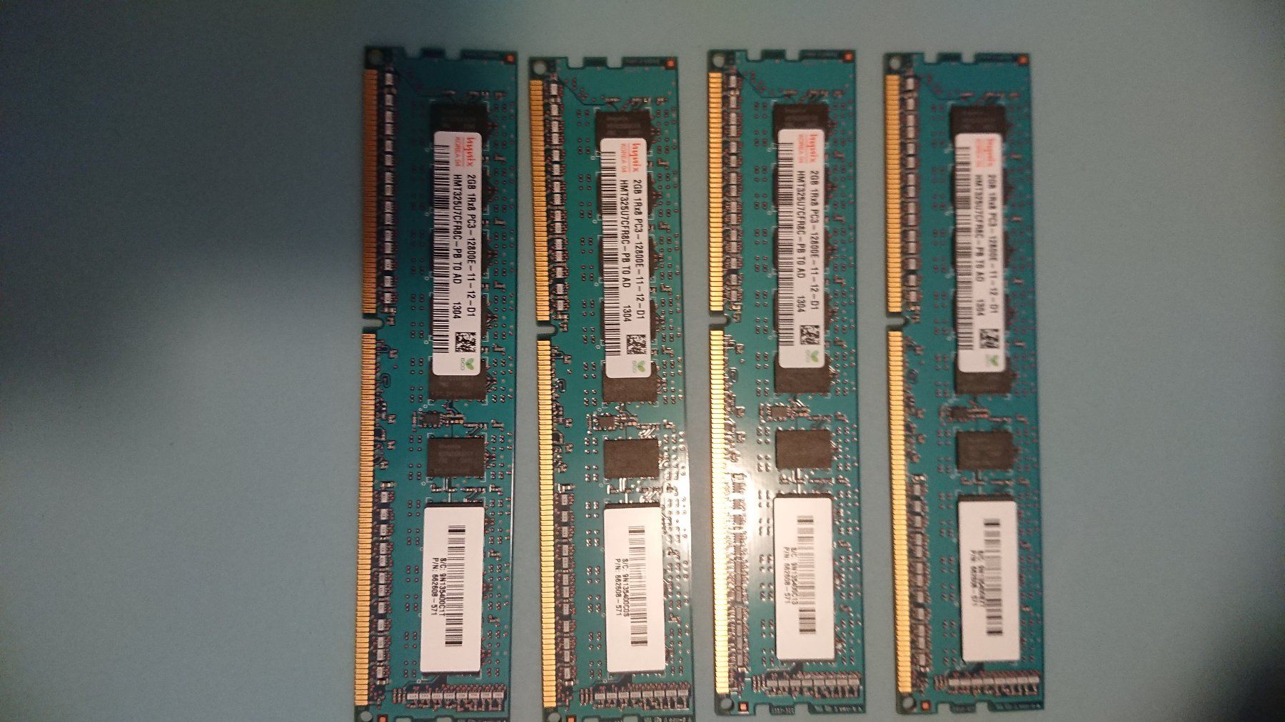 Memoria / RAM: 4x 2GB DDR3 PC3-12800E ECC Server RAM – Usato da Zürich venduto da Trichte1