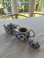 Teekanne mit Sieb Azulejo Muster blau weiss