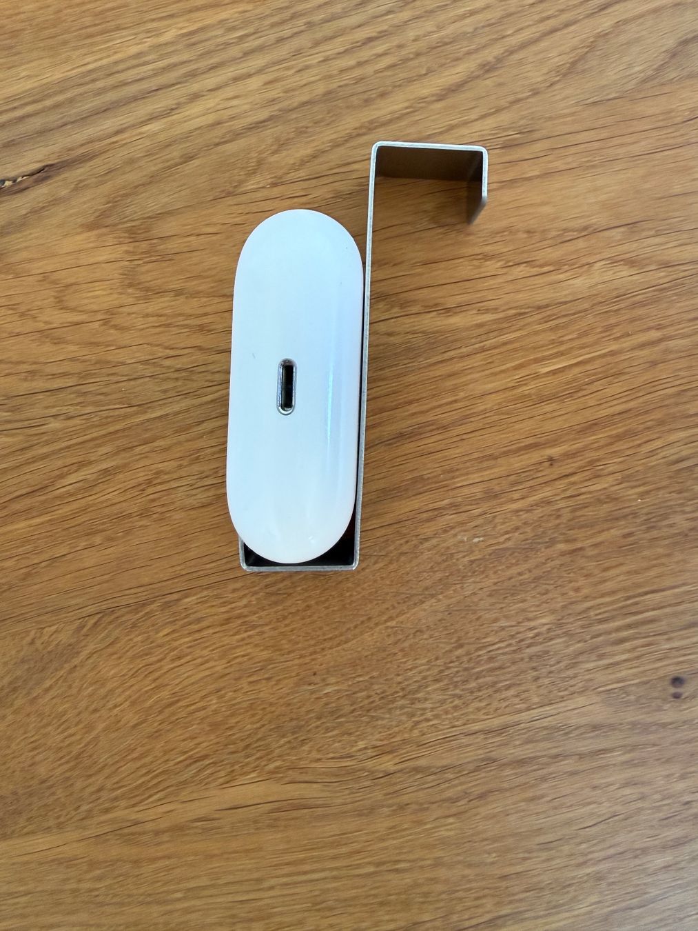 Apple Cuffie: APPLE AirPods Pro 1 Charging Case – Usato da Lausanne venduto da Nine1982 8