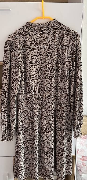 Robes: Kleid mit Leo-Muster – D'occasion à Chur par gio_6rlp 1