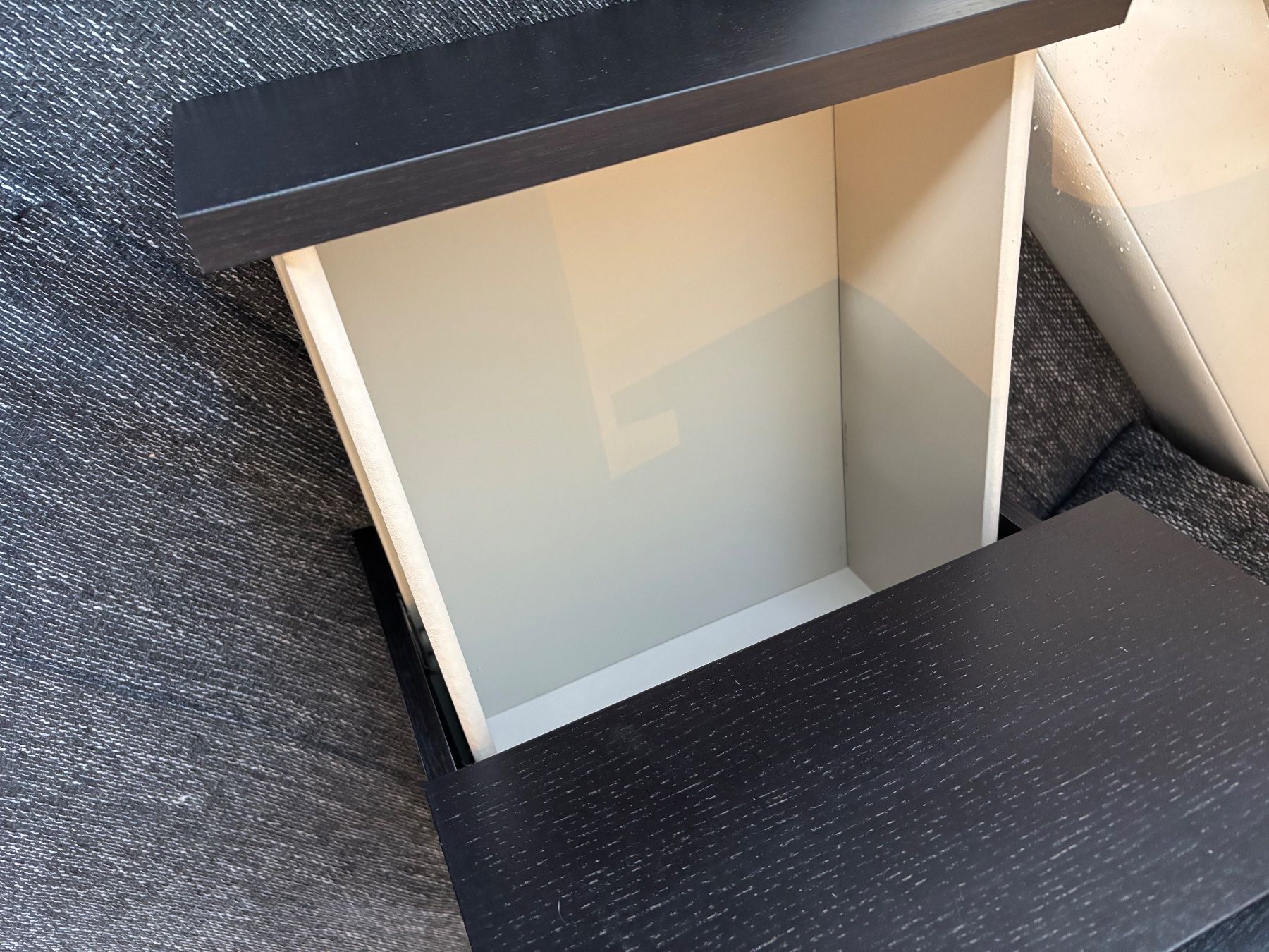 Ikea Tables de nuit: Ikea Malm Kommode – D'occasion à Dornach par Fargo27 4