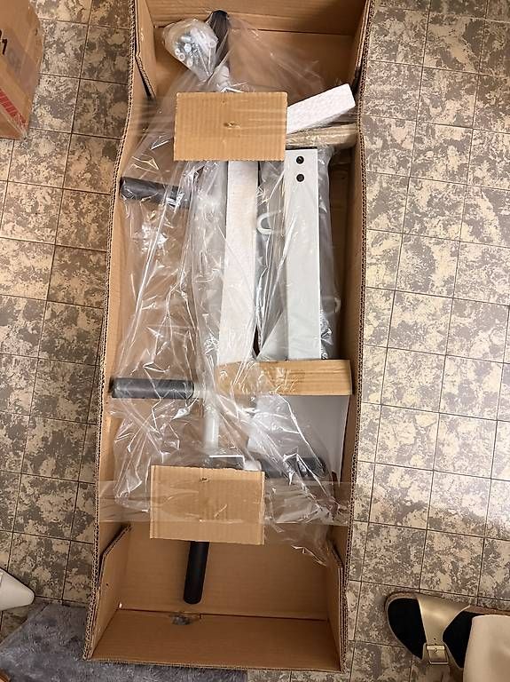 Hometrainer: Klimmzugstange neu & original verpackt. – Neu und originalverpackt aus Zürich von Phinchen317 2