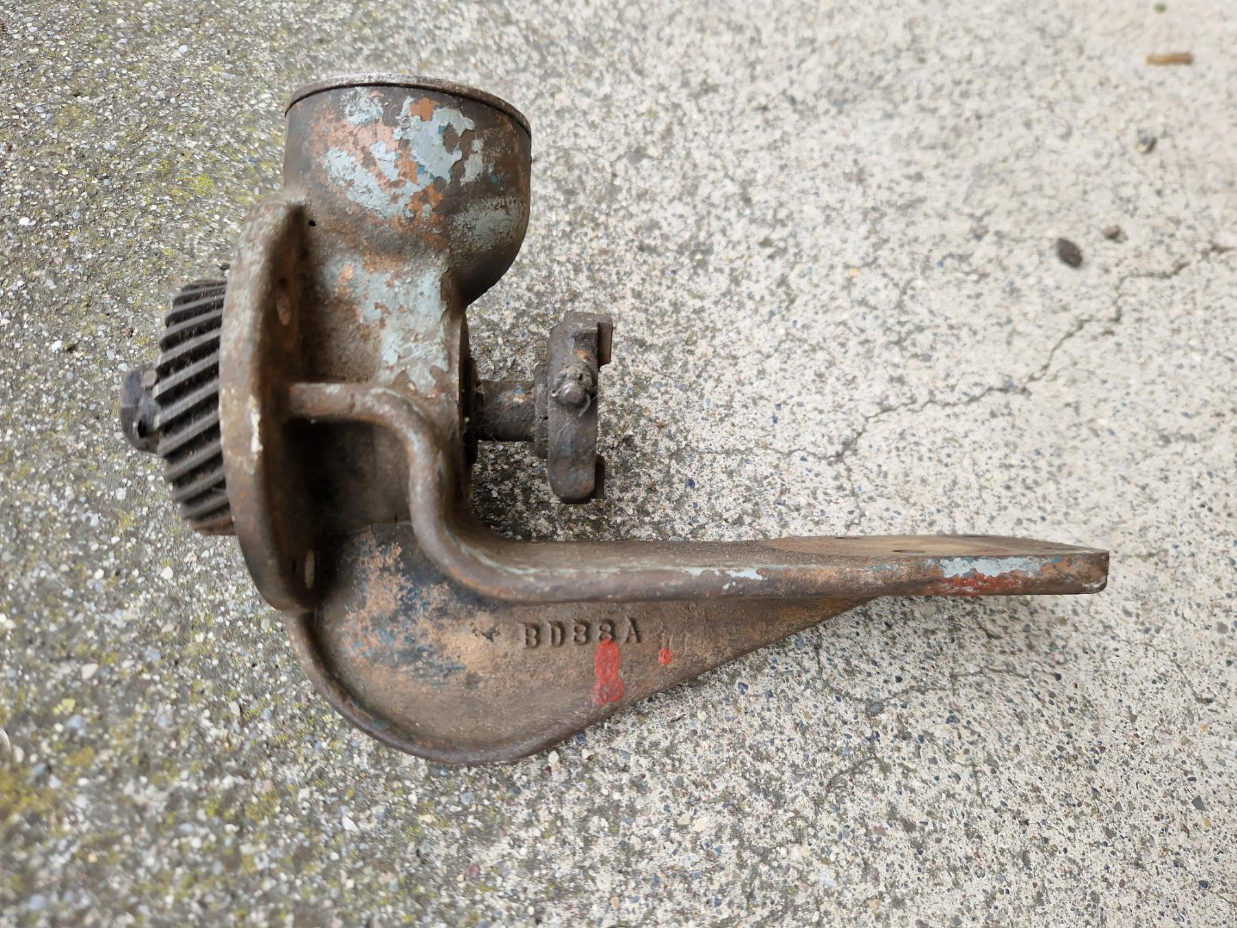 Trattori: Zündmagnetantrieb Oldtimer Traktor / Oldtimer Motor – Usato da Dürnten venduto da Bachtel84