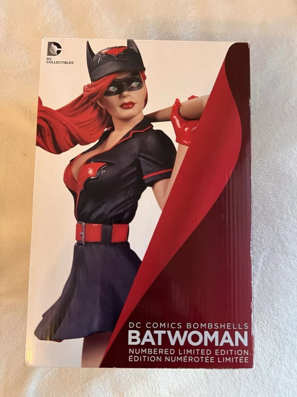 Statuette: DC Collectibles - DC Comics Bombshells - Batwoman – Usato da Oberentfelden venduto da FiguresAndGamesPlace 4