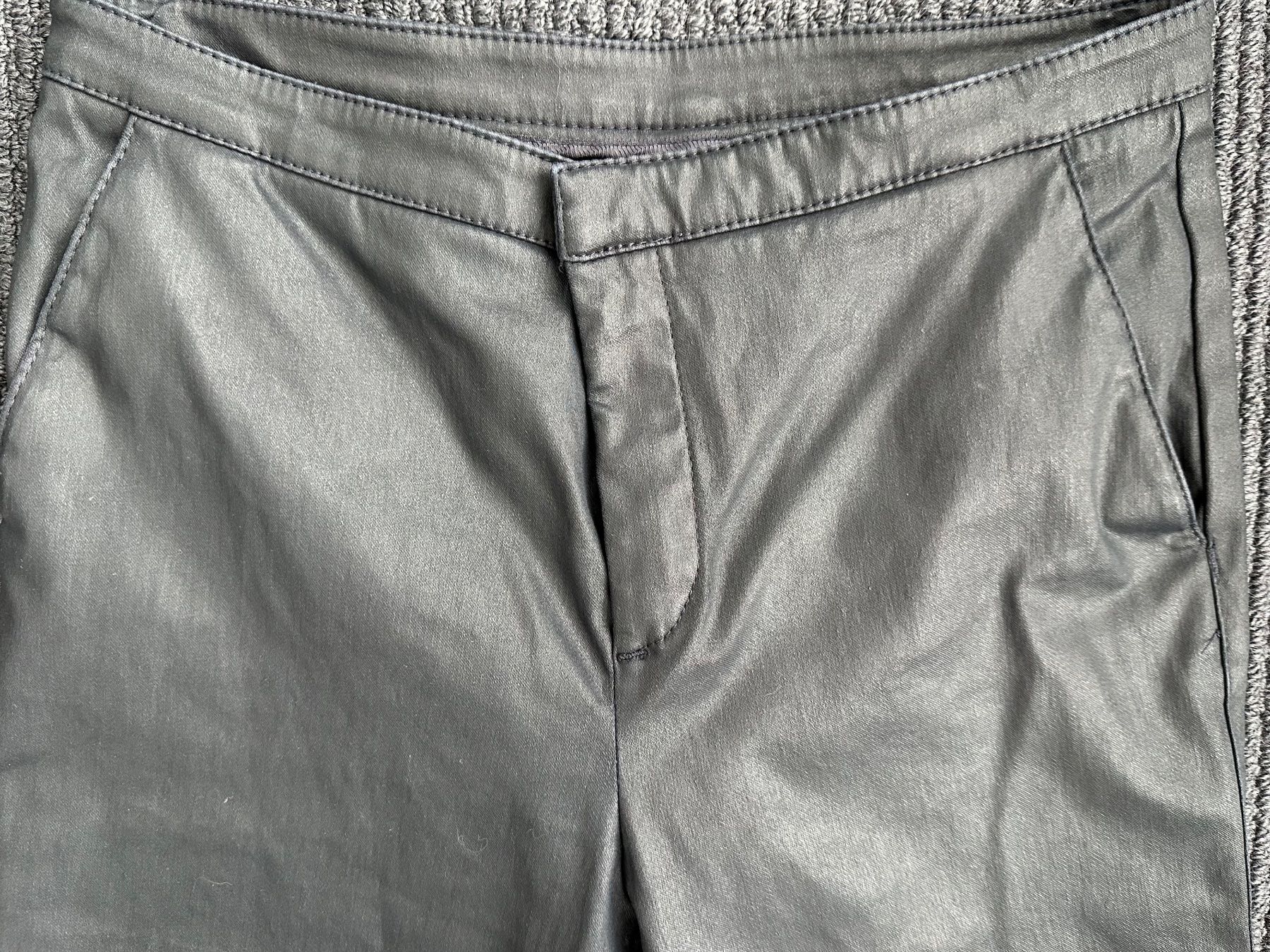 Massimo Dutti Pantaloni: Beschichtete Stoffhose MASSIMO DUTTI, 34 – Usato da Lachen SZ venduto da zabalina 2