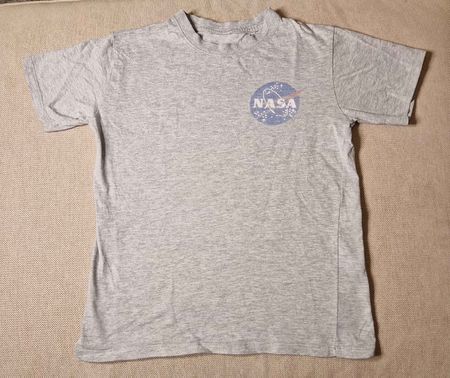 Graues NASA T-Shirt, Grösse 9/10 Jahre