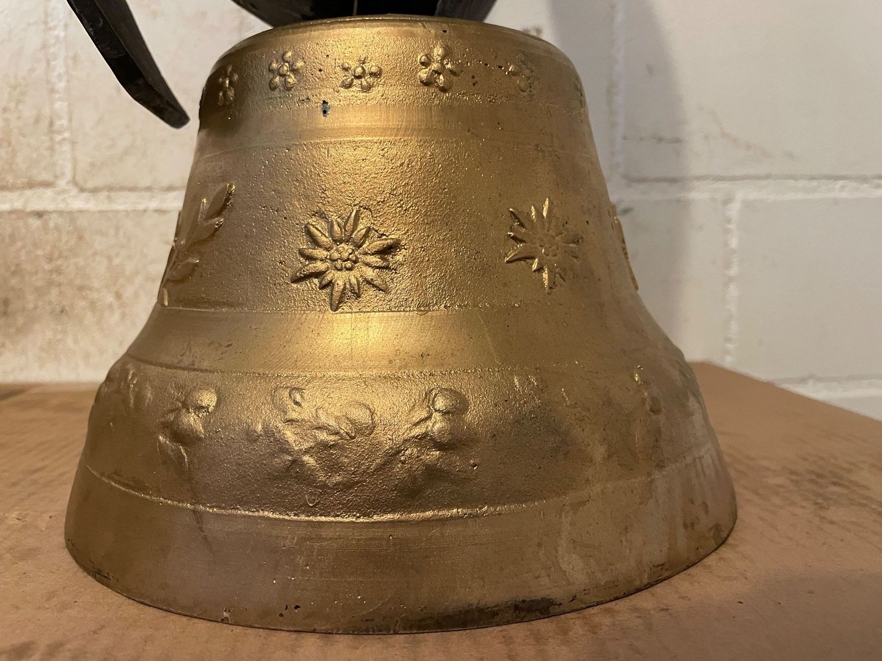 Cloches & sonnailles: Alte Glocke ab 1.00 Fr. – D'occasion à Birrhard par magisto52 2