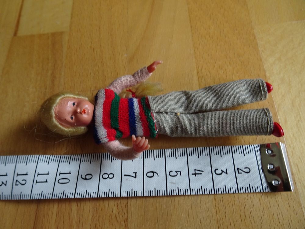 Puppenhaus Familie Mit Tieren - 12 Figuren Set Aus Holz