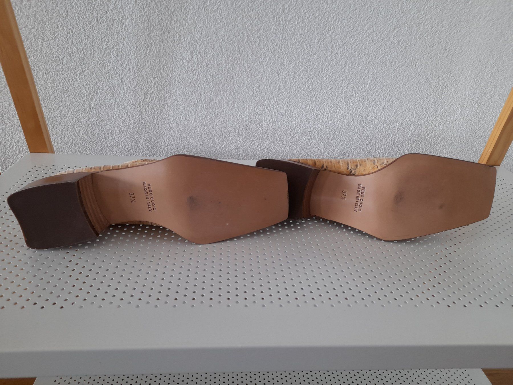 Navyboot Scarpe da donna: Mocassins beiges Navyboot – Usato da Mont-sur-Lausanne venduto da Pioutch 2