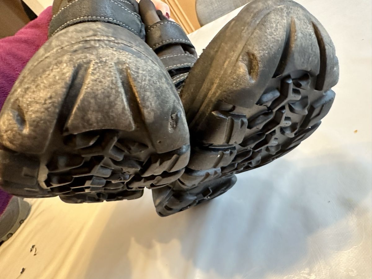 Schuhe für Jungen: Bottes de neige Cortina pointure 36 – Gebraucht aus Marly von Kouli 7