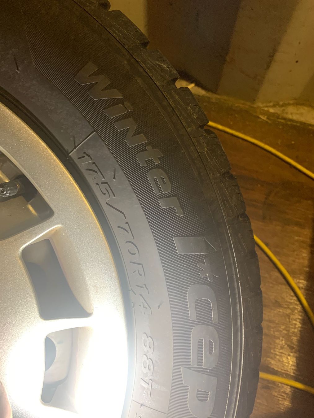 Pneumatici & Ruote complete: BMW E30 Stahlfelgen 4x100 175/70R14 – Usato da Seftigen venduto da G9T 1