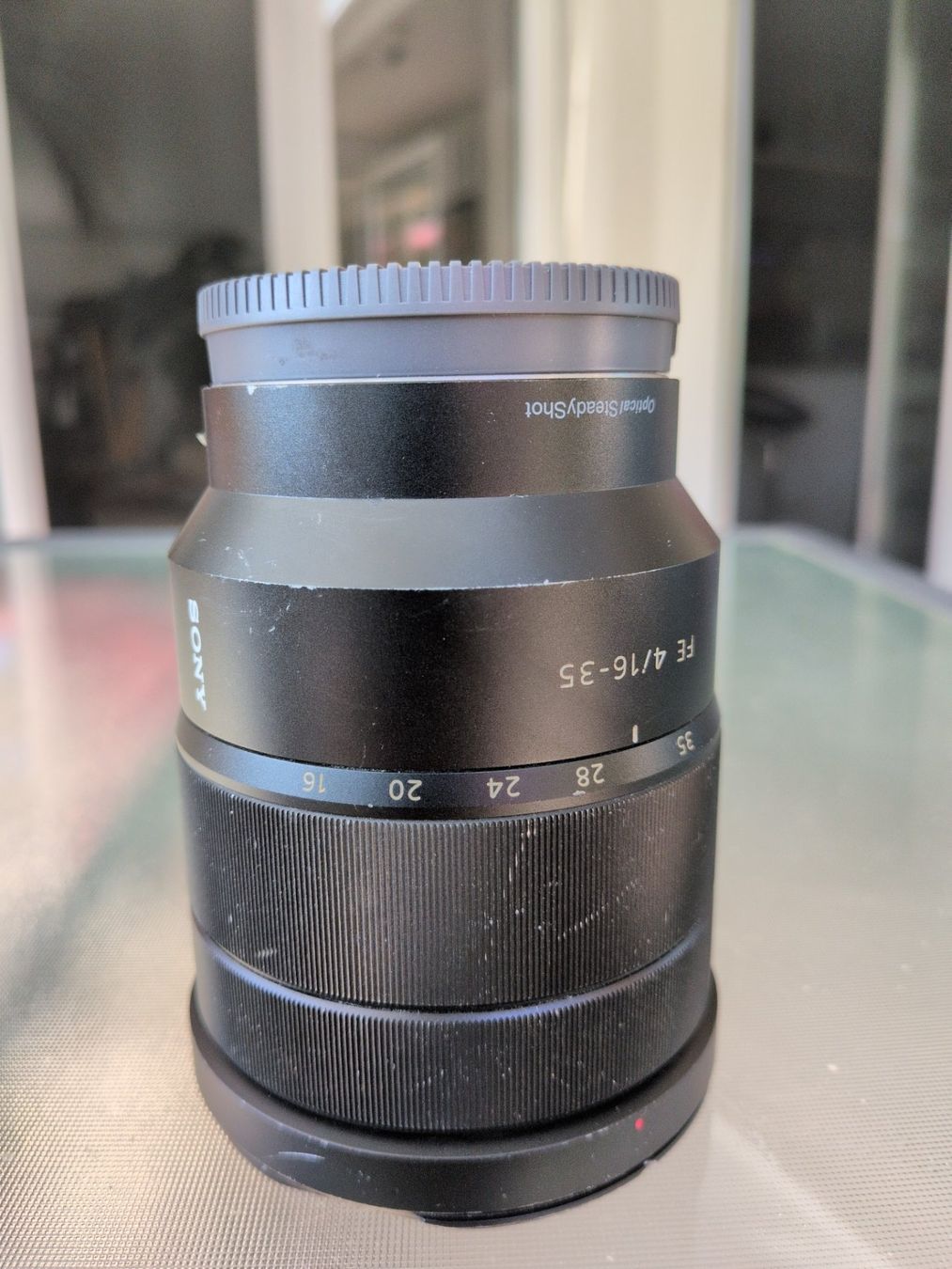 Sony Objectifs: Sony Alpha E-Mount FE16-35mm F4 ZA OSS – Défectueux à Stallikon par D11in 1