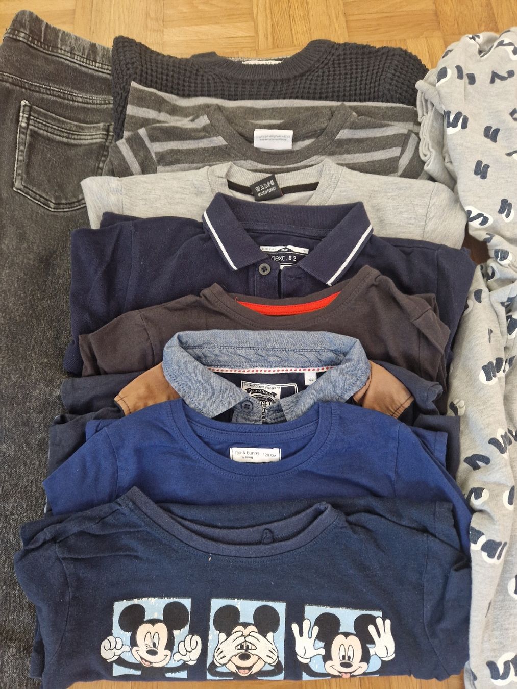 Lotti & Set di vestiti: Bekleidungspaket Junge Gr. 122 – Usato da Zürich venduto da Nis96e 3