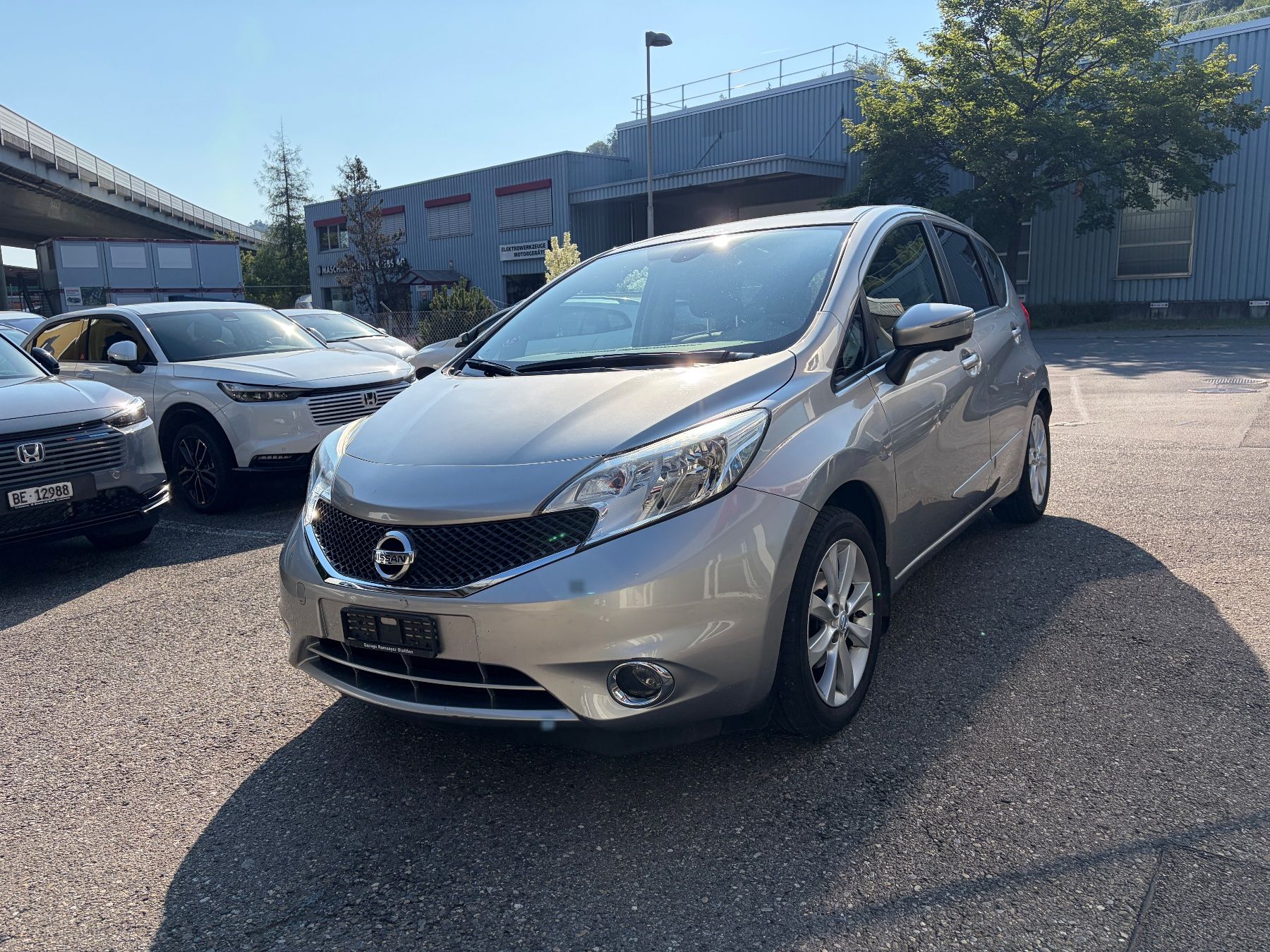 Nissan Autos: Nissan Note 1.2 – Gebraucht aus Bern von Garage-Blunier-AG