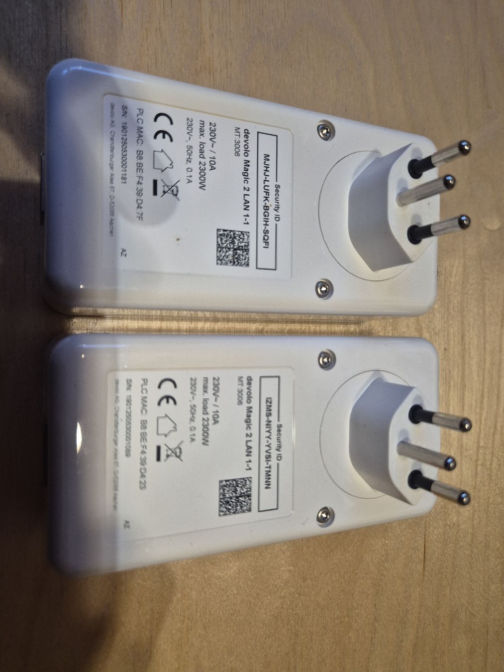 Devolo Laufwerke & Adapter: Devolo Magic LAN 2er Set Powerline Adapter weiss – Gebraucht aus Busswil BE von Thomthom1 2