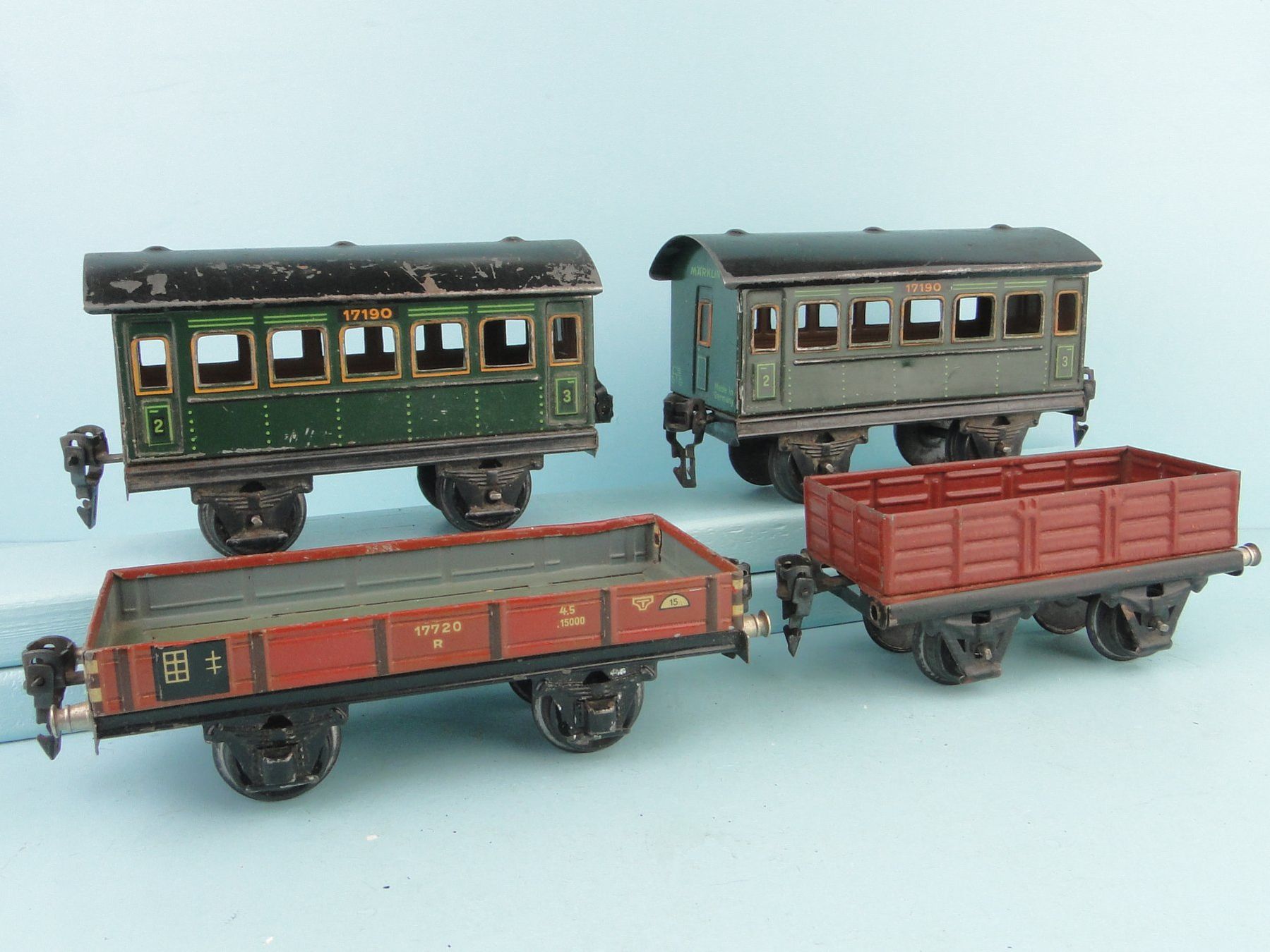 Märklin Modelleisenbahnen: Märklin Spur 0  4 X Wagen – Gebraucht aus Bülach von cann11 1
