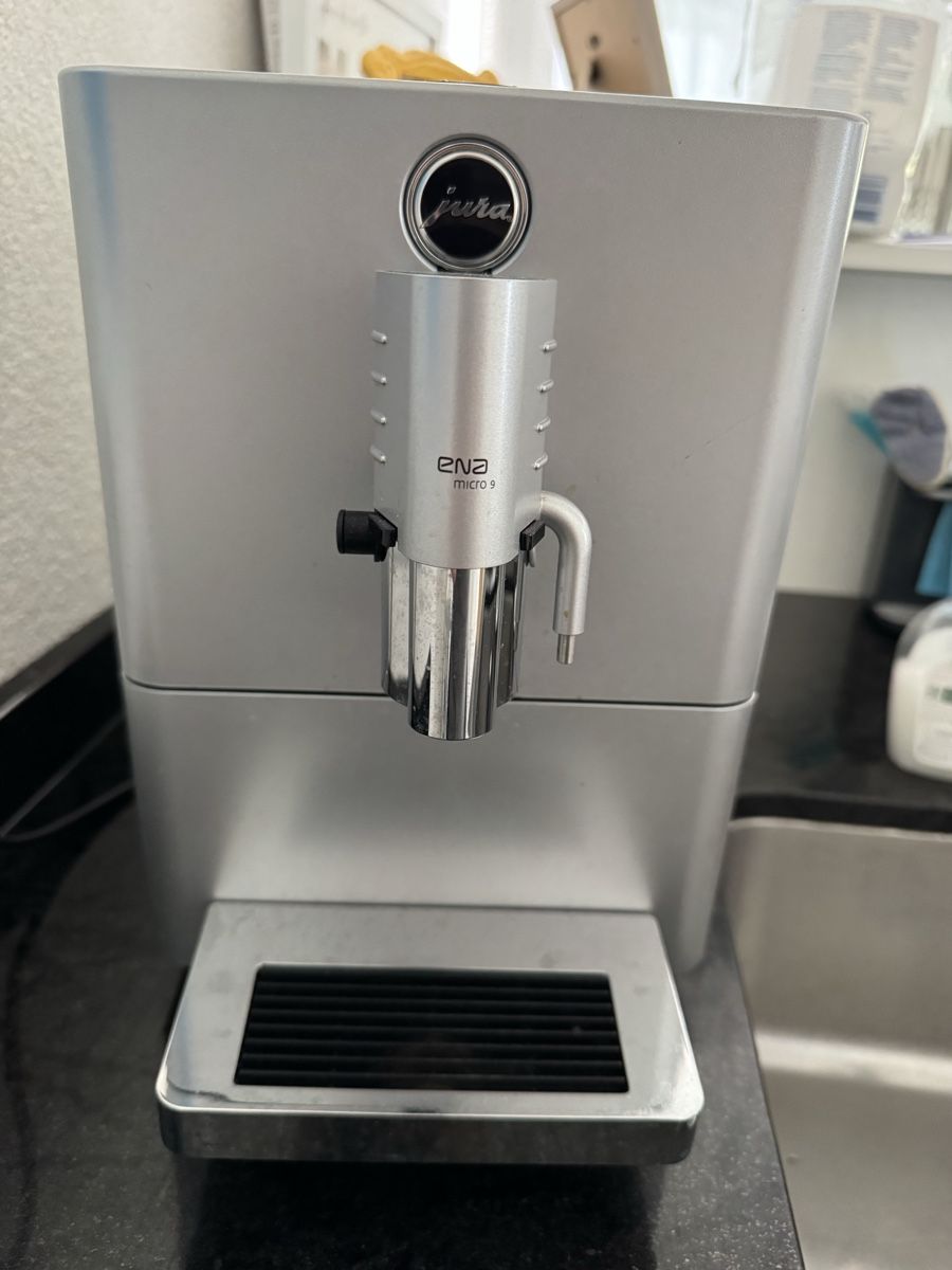 Jura Machines à café & Machines à expresso: Jura Ena micro 9 – D'occasion à Gränichen par snappy89