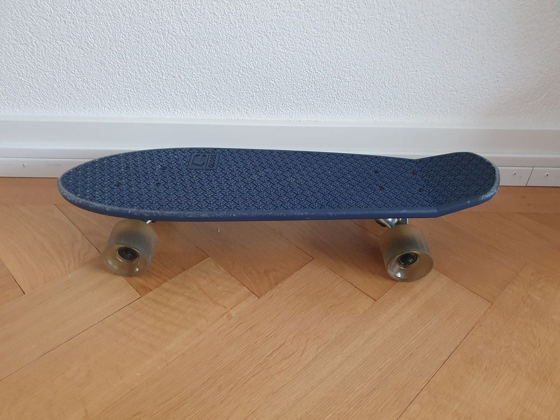 Globe Skateboards: GLOBE - Skateboard / Pennyboard – Usato da Bern venduto da belshnikel 2
