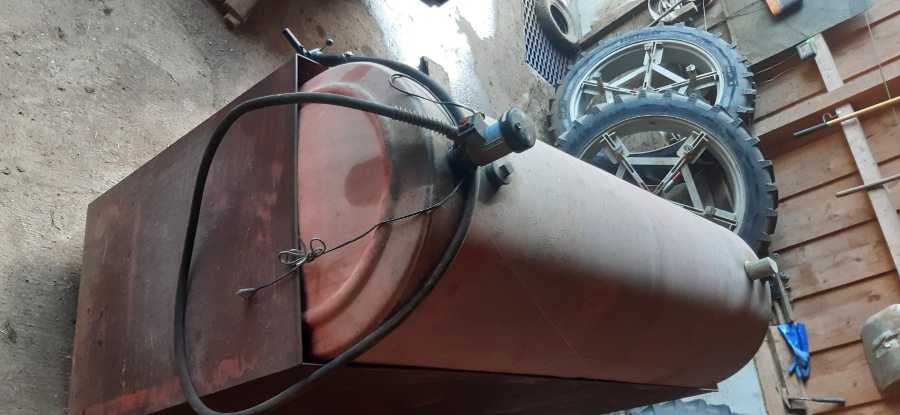 Accessori per altri veicoli: Dieseltank 2000l – Usato da Ziefen venduto da D430