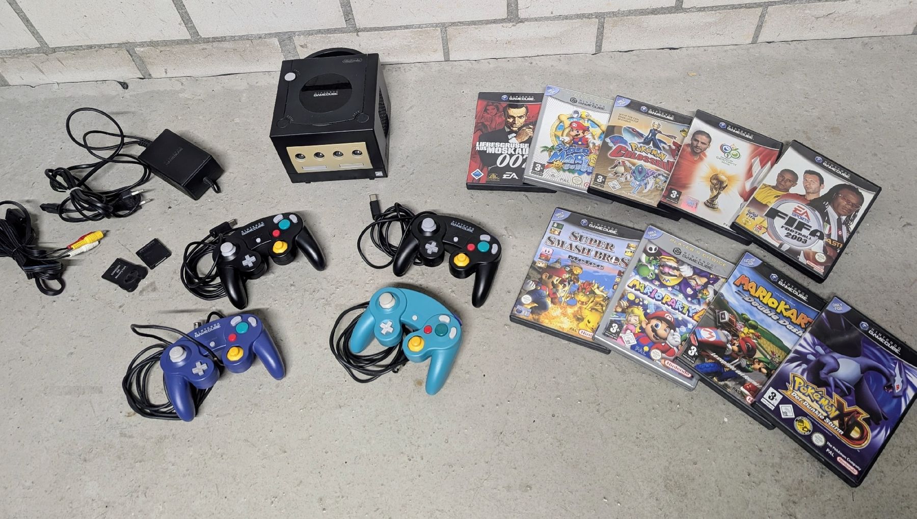 Nintendo Console: Nintendo GameCube mit Spielen und Controllern – Usato da Emmen venduto da Maik