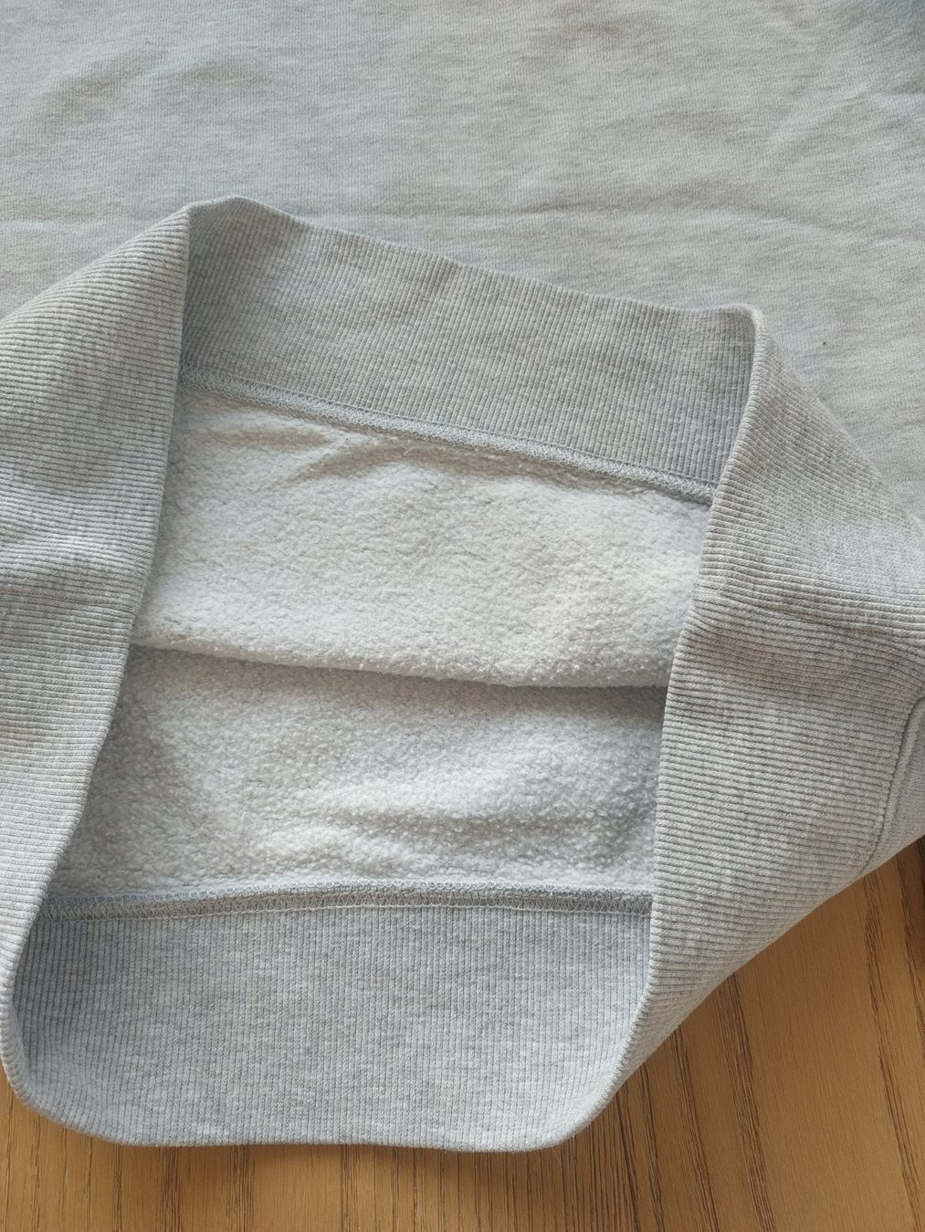 Maglioni & Felpe: Pull gris XS – Usato da Delémont venduto da Petitlutin 3