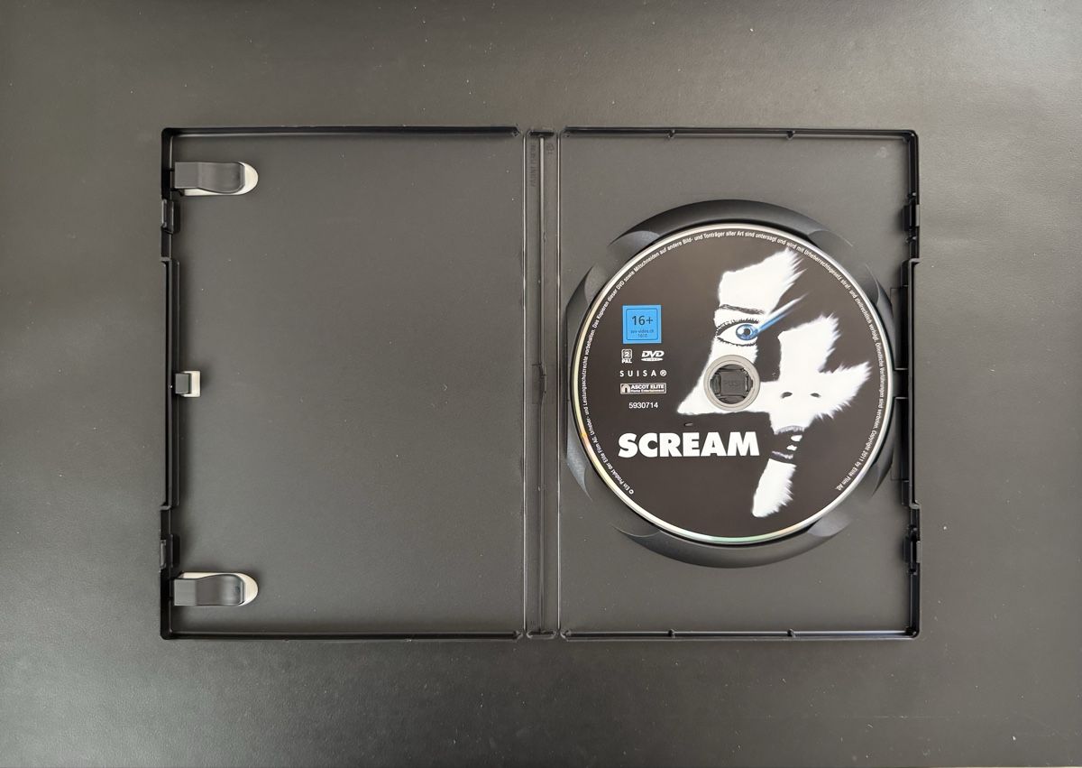 Tutti i DVDs: SCRE4M / Scream 4 – Usato da Weinfelden venduto da A.G.G 1
