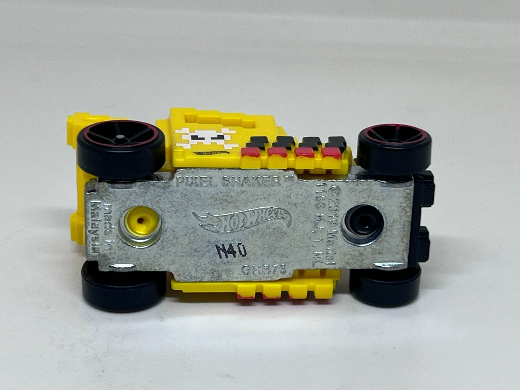 Hot Wheels Modellini d'auto: Hot Wheels Pixel Shaker #599 – Usato da Wildegg venduto da LaaBoutique 3