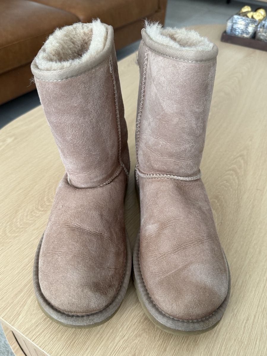 Ugg Chaussures femmes: UGG Stiefel Damen Grösse 37 – D'occasion à Gebenstorf par sdent 4