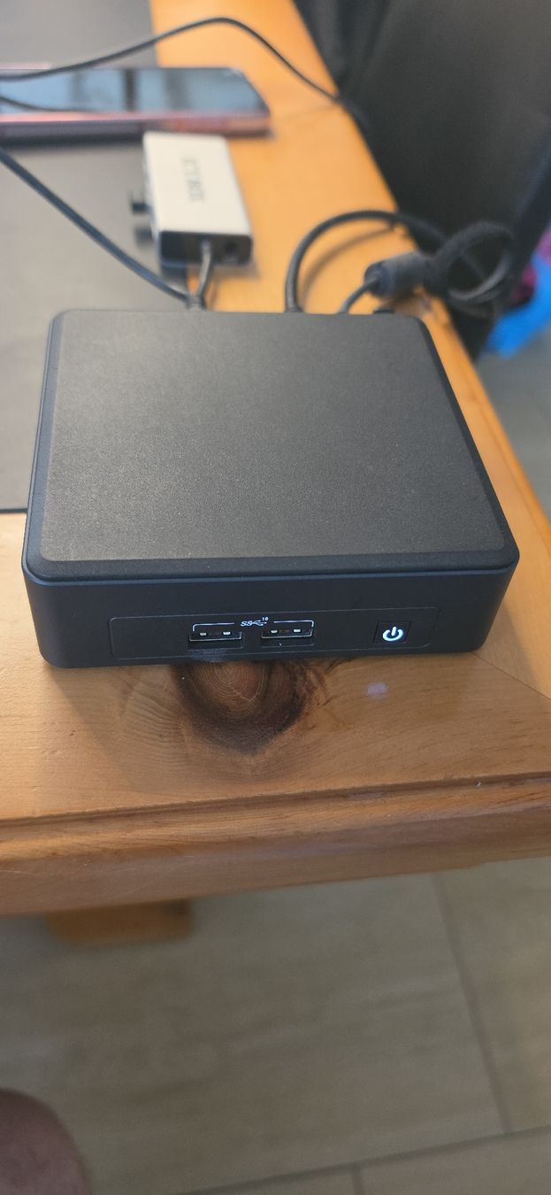 Intel PC: Nuc Mini PC – Usato da Bern venduto da Smarts_vauva