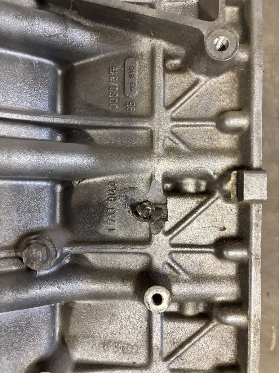 Altri prodotti elettronici: V12 Motorblock eines BMW zum Basteln – Difettoso da Amlikon - Bissegg venduto da Nebur1192 3