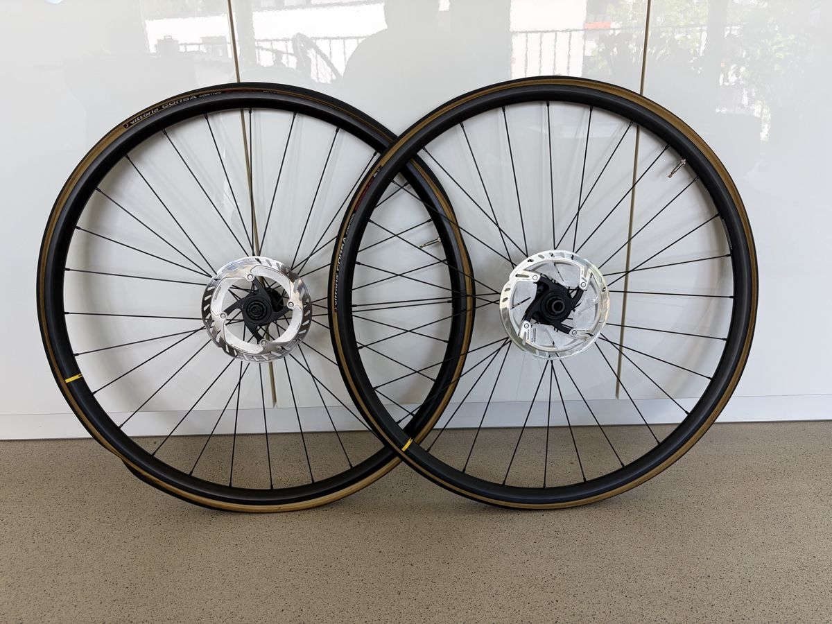 Pneumatici & Ruote complete: Mavic Laufräder Alu – Nuovo (secondo la descrizione) da Zürich venduto da jan_sh9l