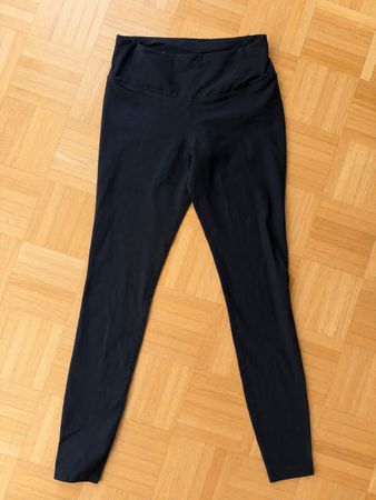 Damen Leggings Nike Dri-Fit schwarz Grösse S guter Zustand
