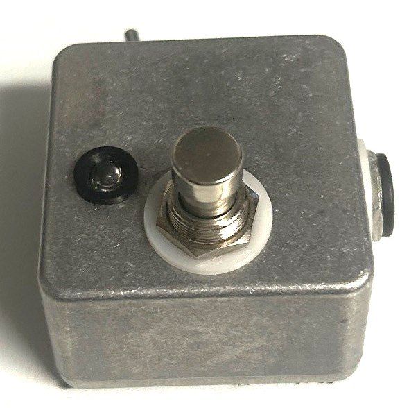 Strumenti musicali: Loopmaster Mini Switch mit LED für Kanal- bzw. FX-Schaltung – Usato da Aesch BL venduto da viva6666 2