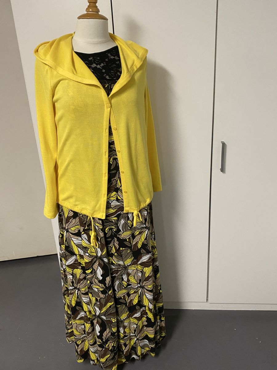 Robes: Langes Kleid Gr.XL neu – Neuf (Voir description) à Biel-Benken BL par PANORMUS 3