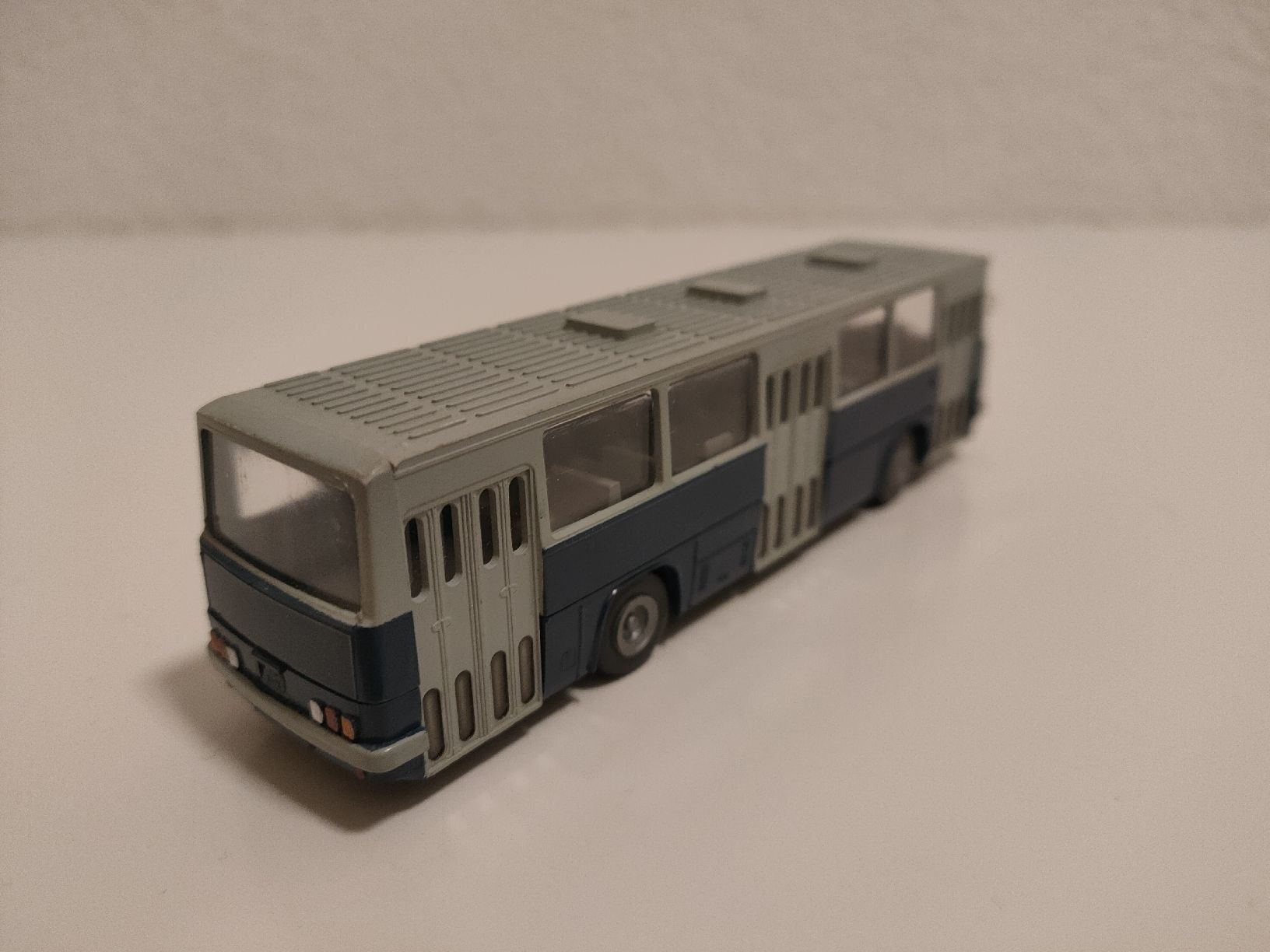 Rietze Modellautos: Ikarus Bus 206 – Gebraucht aus Burgdorf von bri5 2