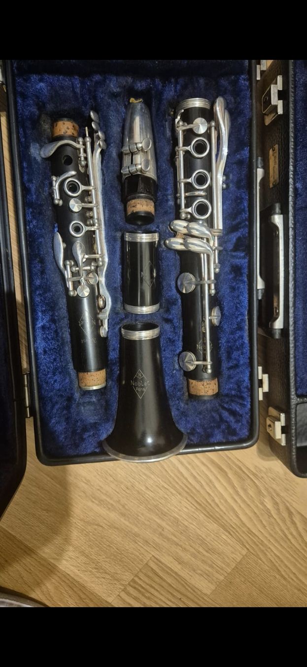Strumenti musicali: Zwei Noblet Paris Klarinette – Usato da Rämismühle venduto da beni0010 1