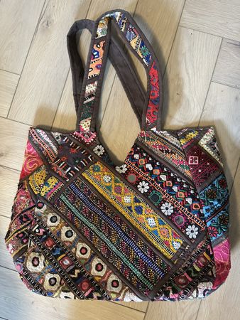 Stofftasche Patchwork Design bunt mit Reissverschluss