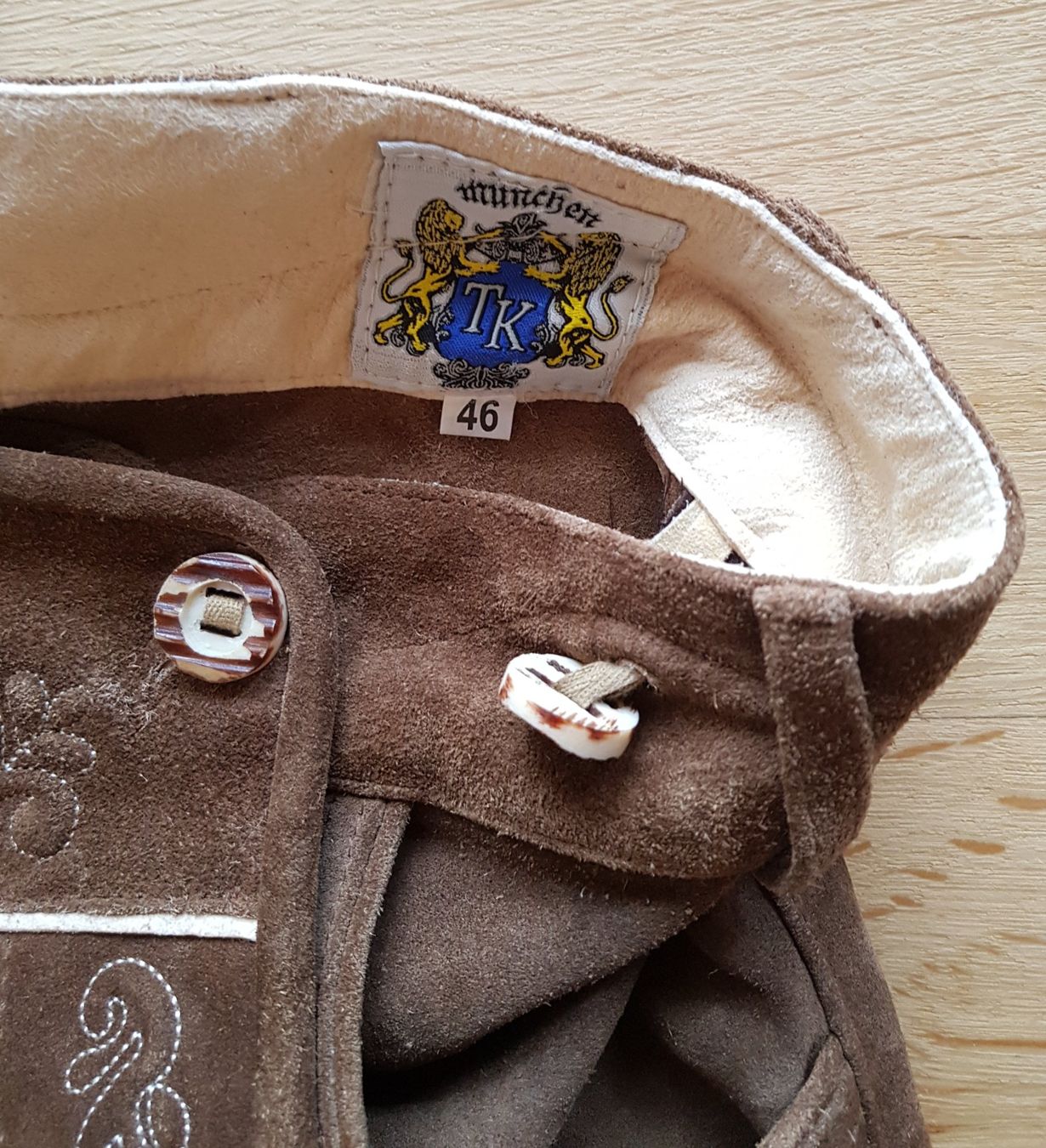 Pantalons: Trachten Lederhose Gr. 46 – D'occasion à Erlenbach ZH par wem_6f9c 4
