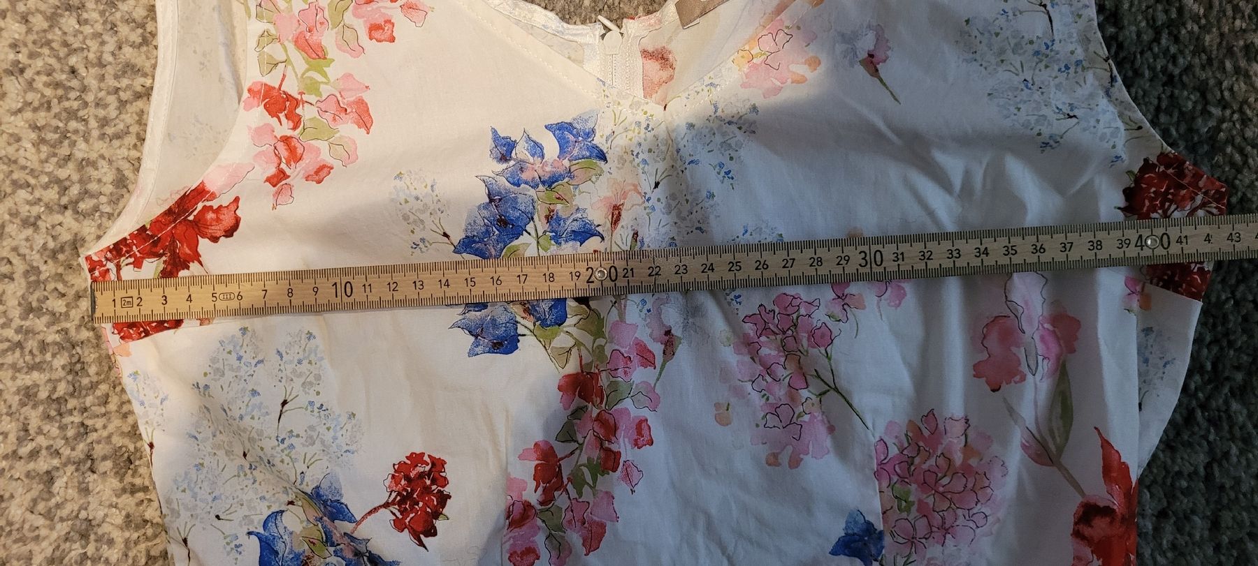 Orsay Tops: Haut fleurie Orsay – D'occasion à Farvagny-le-Grand par Nayanis 2
