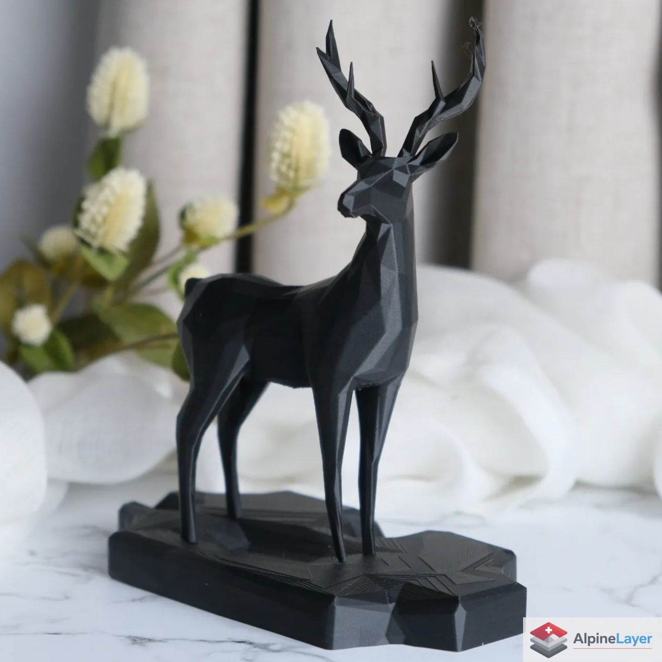 Sculture & Statue: Geometric Stag Sculpture for Elegant Desk Decor - 3D Printed – Nuovo (secondo la descrizione) da Losone venduto da AlpineLayer