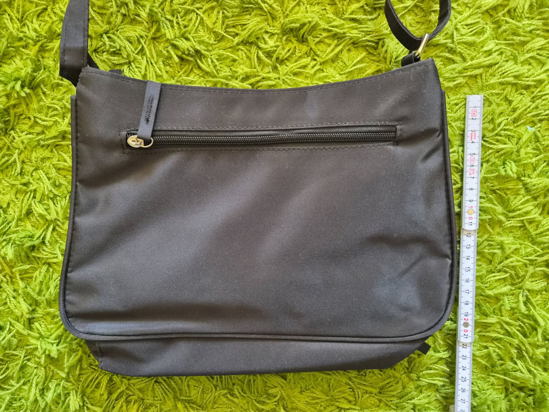 Borse da donna: Neue Handtasche mit vielen Fächern – Usato da Zürich venduto da chralo 2