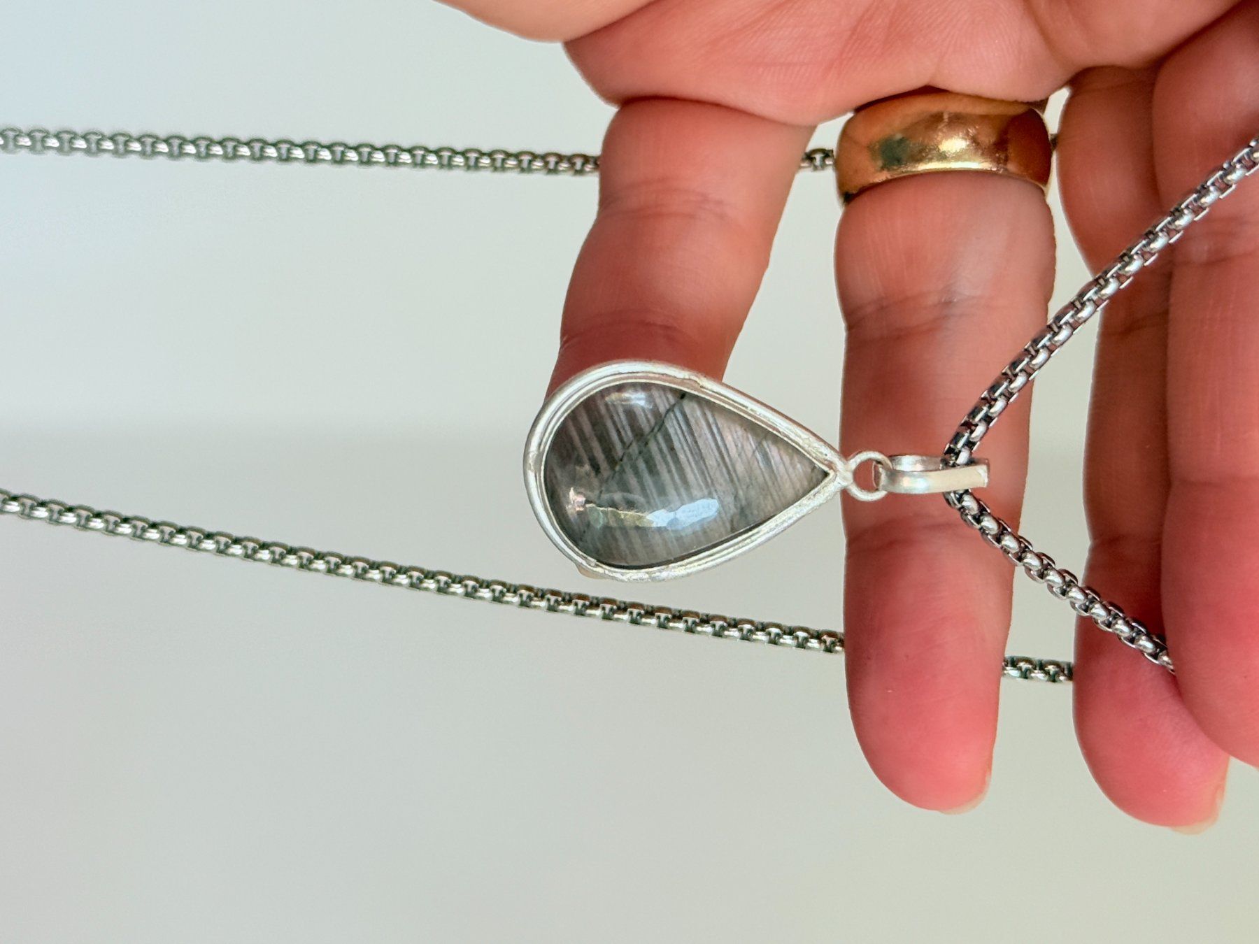 Colliers: Labradorite necklace – Neuf avec emballage d'origine à Genève par AGBERG 4