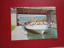 AK Schiff Romandie lV Schleuse Port Nidau belebt