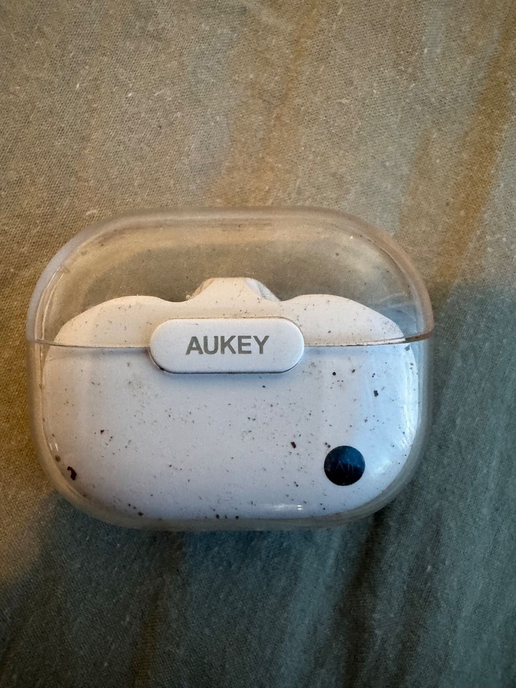 Cuffie: Aukey Kopfhörer Ladecase – Usato da Adliswil venduto da Busys